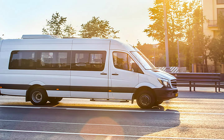 Serviços de transfer e translado - Van