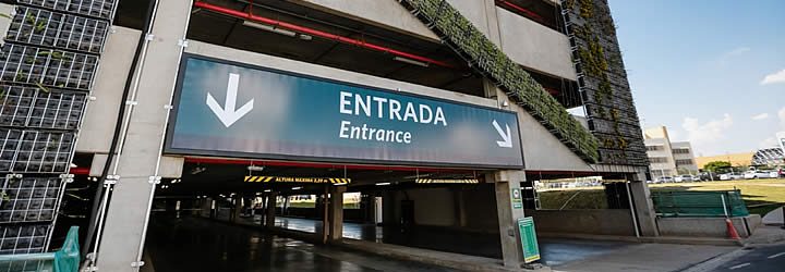 Estacionamento do Aeroporto Viracopos em SP Estacionamento do Aeroporto Viracopos em SP