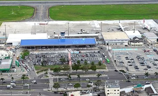 Estacionamento do aeroporto Estacionamento do aeroporto