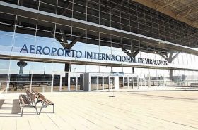 Fachada do aeroporto internacional de Viracopos Fachada do aeroporto internacional de Viracopos