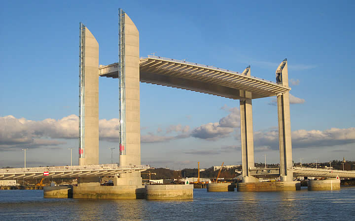 Pont Chaban Delmas