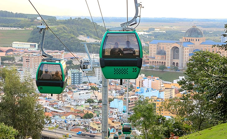 Bondinhos aéreos em Aparecida do Norte Bondinhos aéreos em Aparecida do Norte