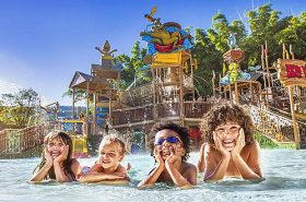 Crianças no Rio Quente Resorts