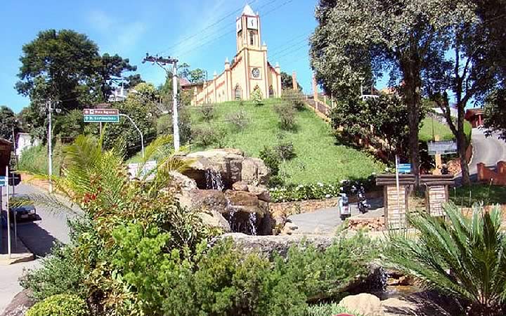Igreja São Benedito em Santo Antônio do Pinhal Igreja São Benedito em Santo Antônio do Pinhal