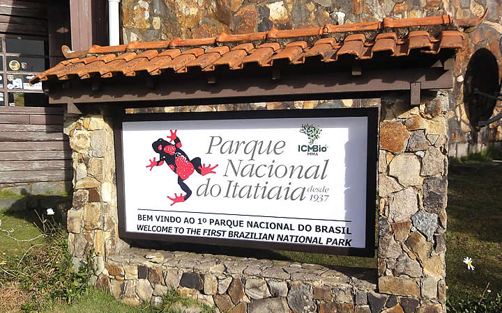 Placa do Parque Nacional do Itatiaia Placa do Parque Nacional do Itatiaia