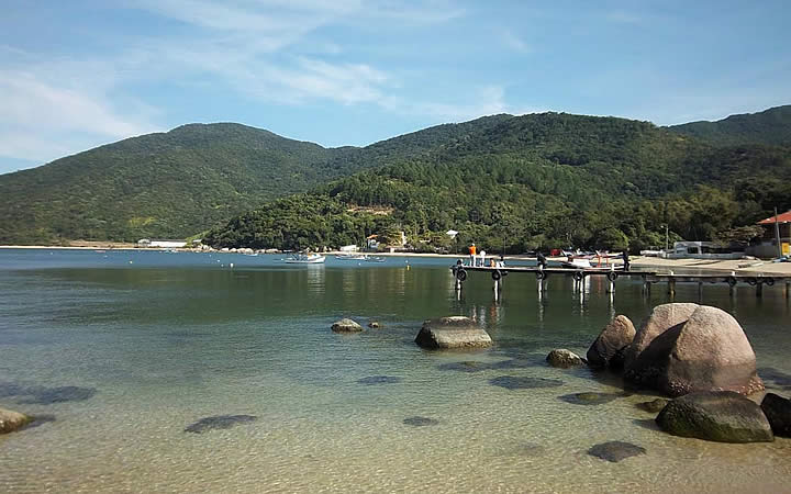Baía dos Golfinhos - Governador Celso Ramos Baía dos Golfinhos - Governador Celso Ramos
