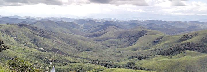 Visão sobre as montanhas nas Serra da Beleza Visão sobre as montanhas nas Serra da Beleza