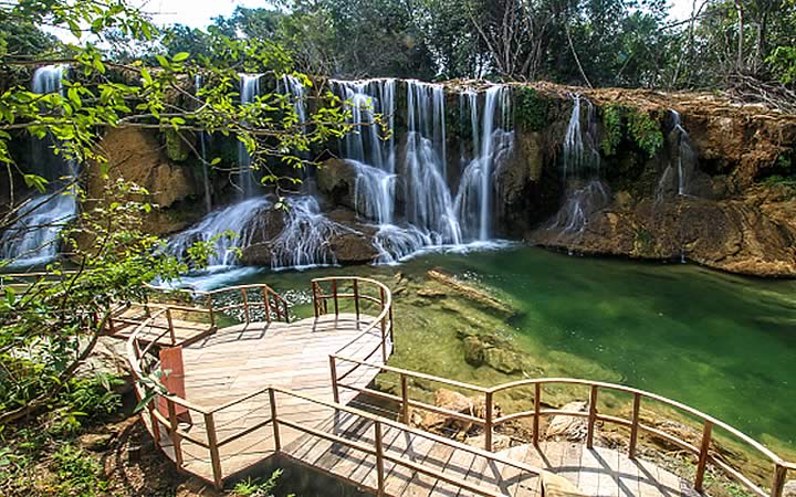 Cachoeira no parque das cachoeiras Cachoeira no parque das cachoeiras