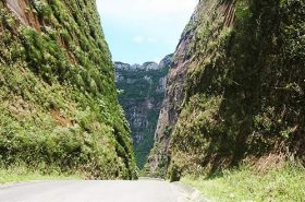 Garganta da Serra do Corvo Branco Garganta da Serra do Corvo Branco