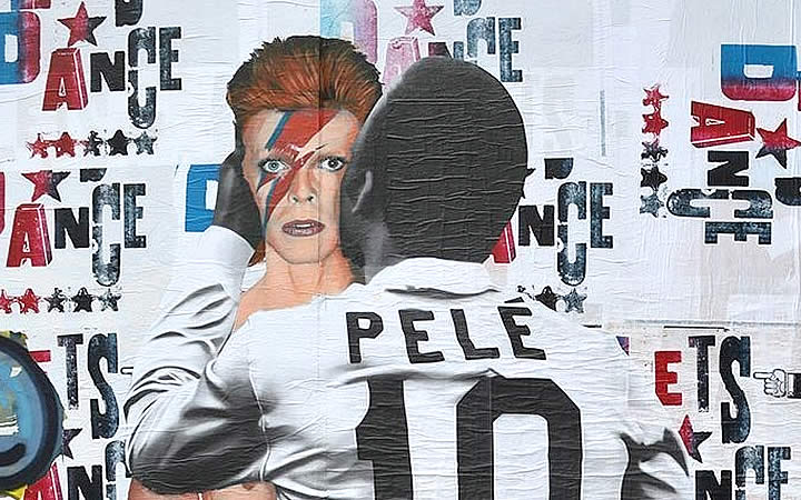 Pelé beijoqueiro - obra de Bueno Caos - Beco do Batman Pelé beijoqueiro - obra de Bueno Caos - Beco do Batman