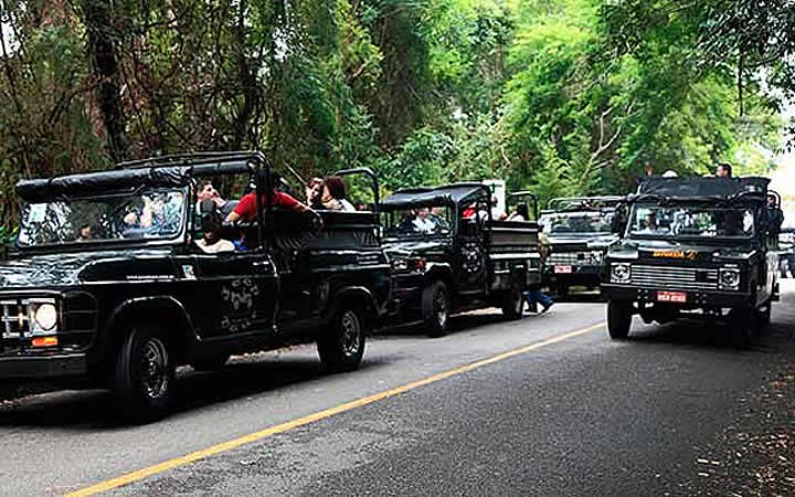 Passeio no Jeep Tour Passeio no Jeep Tour