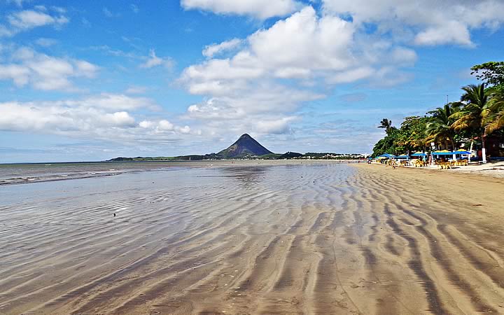 Praia de Piúma Praia de Piúma