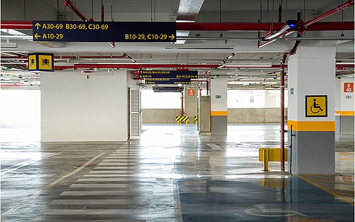 Edifício Garagem - Estacionamento no aeroporto Galeão Edifício Garagem - Estacionamento no aeroporto Galeão