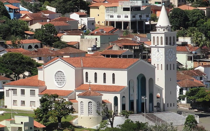 Igreja Matriz de Lambari Igreja Matriz de Lambari