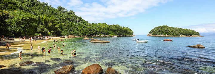 Praia em Ubatuba Praia em Ubatuba