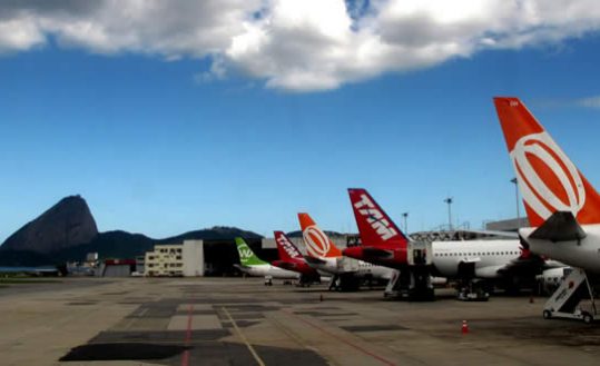 Aviões em Aeroporto