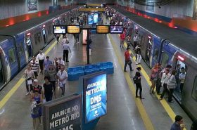 Transporte público no Rio - Estação de metrô cinelândia
