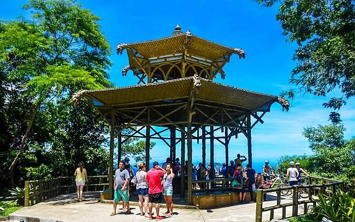 Pessoas na Vista Chinesa Pessoas na Vista Chinesa