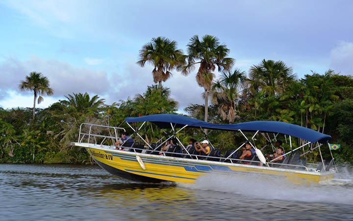 Passeio de barco Passeio de barco