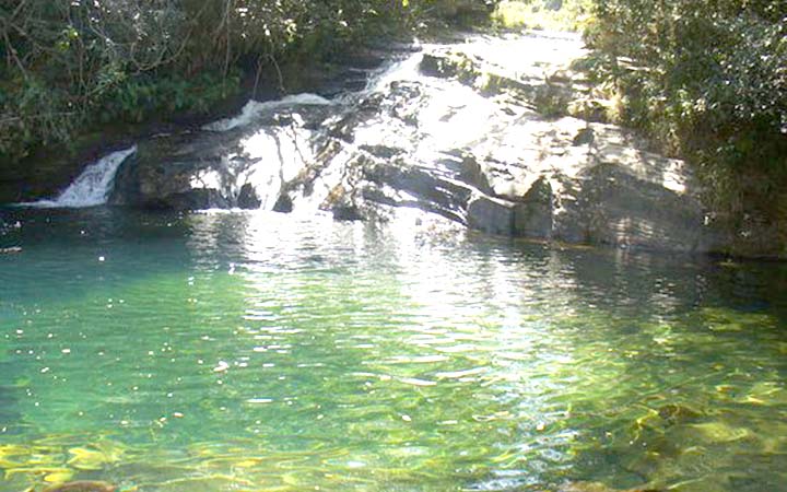 Poço da Esmeralda em Carrancas em MG Poço da Esmeralda em Carrancas em MG