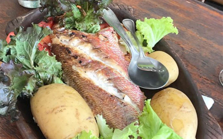 Restaurante Ponta do Pirambu - Peixe com batatas Restaurante Ponta do Pirambu - Peixe com batatas