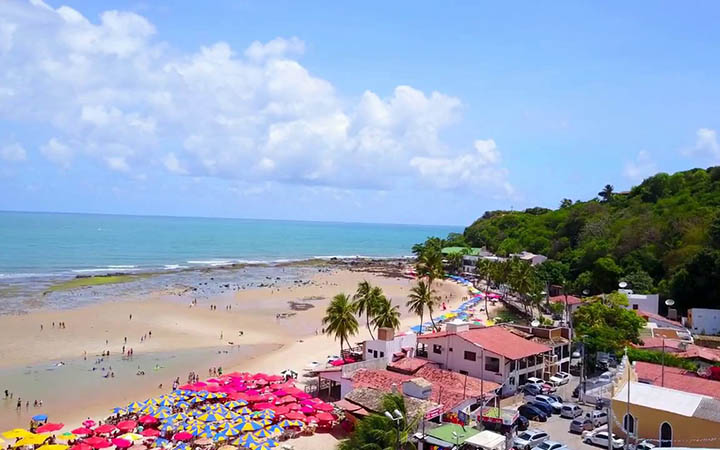 Vista aérea da Praia de Tibau em Tibau do Sul Vista aérea da Praia de Tibau em Tibau do Sul