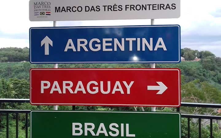 Placa do Marco das três fronteiras
