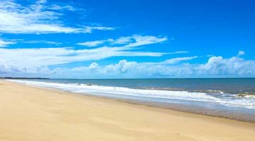 Orla da Praia de Novo Prado Praias no Sul da Bahia