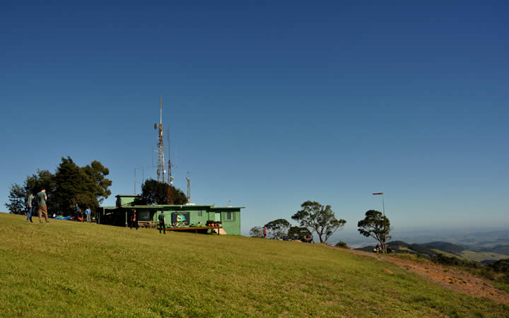 Pessoa no Pico do Gavião SP Pessoa no Pico do Gavião SP