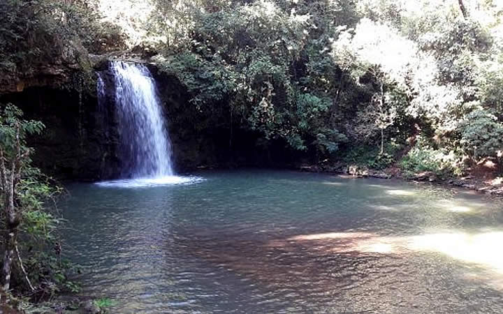 Queda d'água Cachoeira da Cascatinha Queda d'água Cachoeira da Cascatinha