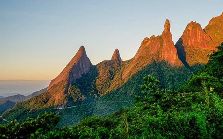 Vista Aérea Montanhas de Teresópolis Vista Aérea Montanhas de Teresópolis