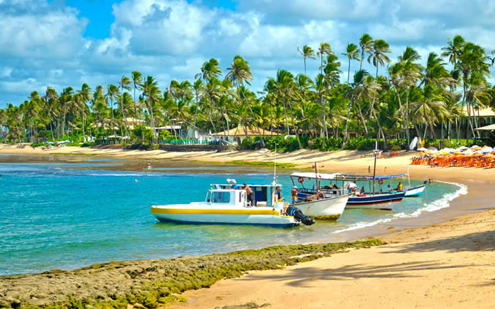 Barco em Praia Linha Verde Bahia Barco em Praia Linha Verde Bahia