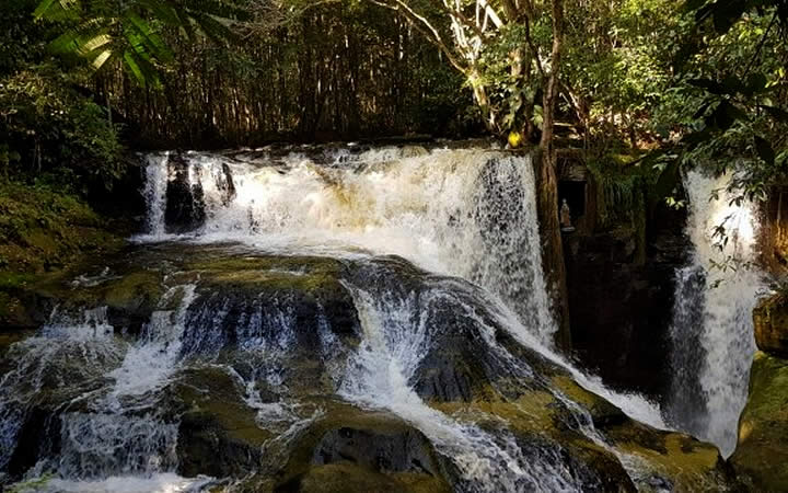 Cachoeira do Santuário de Presidente Figueiredo Cachoeira do Santuário de Presidente Figueiredo