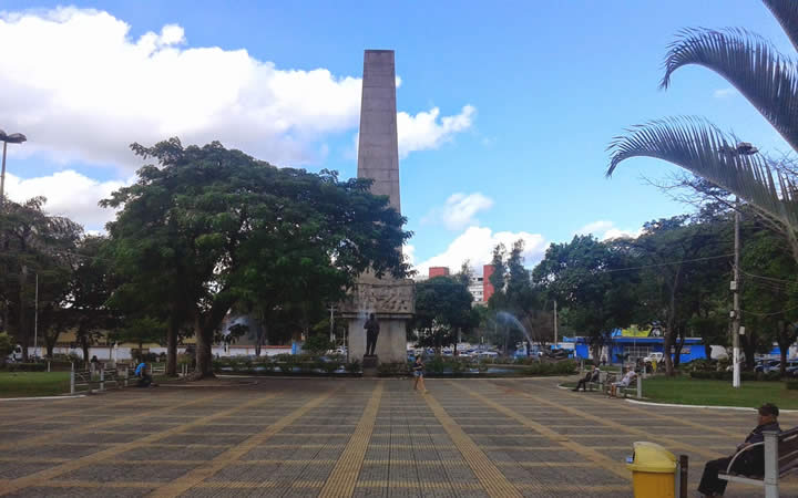 Praça Brasil Chaminé Centenária Volta Redonda Praça Brasil Chaminé Centenária Volta Redonda